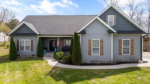 2827 Williams Bend Rd, Knoxville, TN 37932