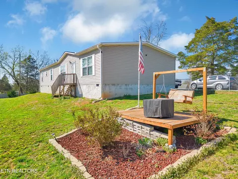 7017 N Ruggles Ferry Pike, Knoxville, TN 37924