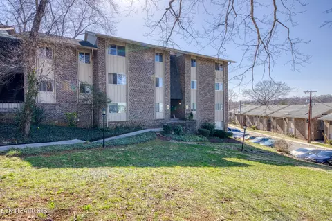 3636 Taliluna Ave #201, Knoxville, TN 37919