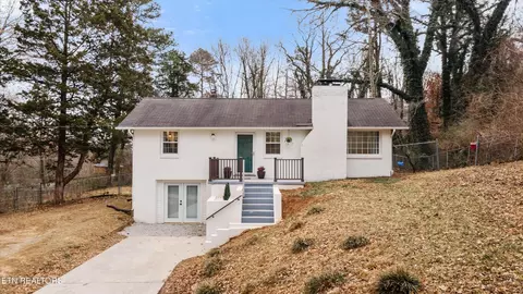 4818 Fort Sumter Rd, Knoxville, TN 37938