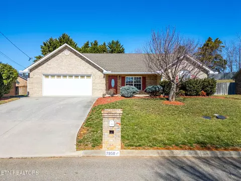 7950 Knowledge Ln, Knoxville, TN 37938