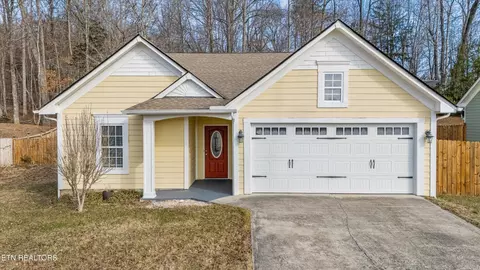 318 Signet Ln, Maynardville, TN 37807