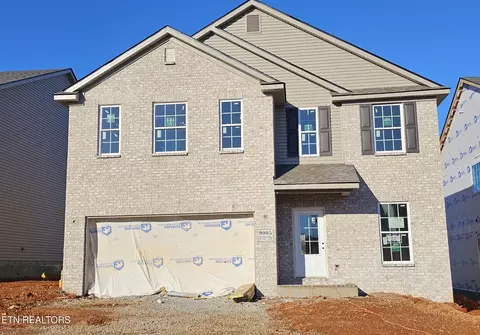 9005 Jonathan Creek Dr, Knoxville, TN 37931