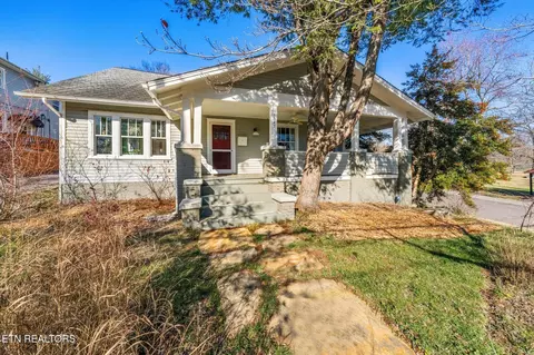 1547 NE Claiborne Pl, Knoxville, TN 37917