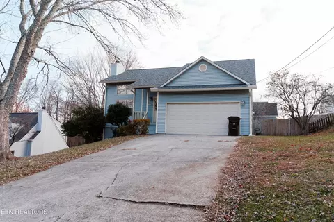 1228 Saybrook Ln, Knoxville, TN 37923
