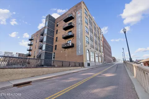 220 W Jackson Ave #203, Knoxville, TN 37902