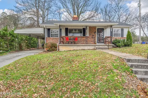 201 W Fairview Rd, Oak Ridge, TN 37830