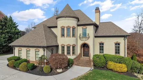10023 Winter Sun Ln, Knoxville, TN 37922