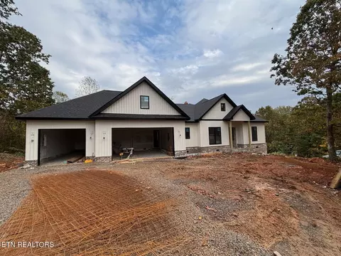 217 Daksi Ln, Loudon, TN 37774