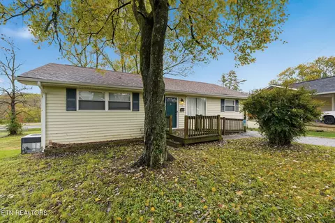 113 Beverly Cir, Oak Ridge, TN 37830
