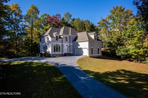 2236 Battle Ground Dr, Pigeon Forge, TN 37863