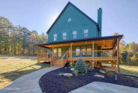 8514 Pleasant Hill Rd, Knoxville, TN 37924