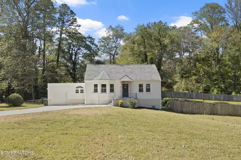 309 N Chilhowee Dr, Knoxville, TN 37914