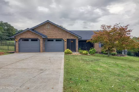 2746 Ashton Ln, Sevierville, TN 37876