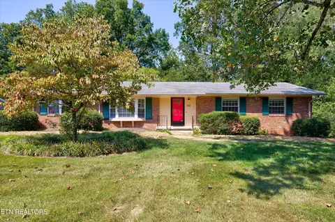 8125 Chesterfield Dr, Knoxville, TN 37909