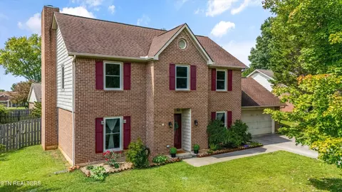 1421 Clear Brook Dr, Knoxville, TN 37922