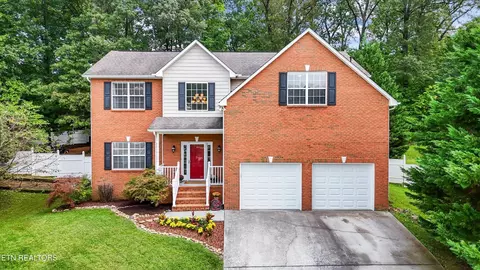 7600 Redwood Burl Ln, Knoxville, TN 37931