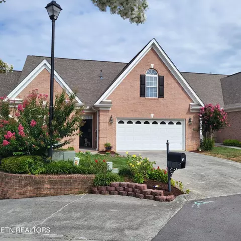 1145 Creekside Village Way, Seymour, TN 37865