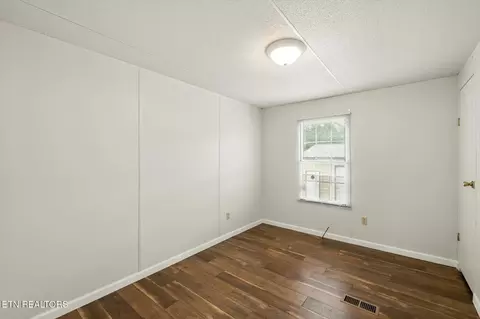 5849 Bernie Cir, Talbott, TN 37877 photo 16