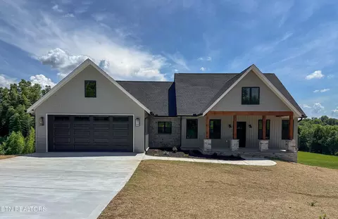 5920 Bingham Ln, Maryville, TN 37801
