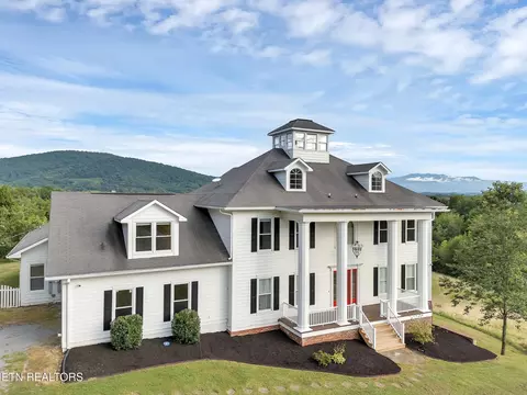 2860 Aaron Branch Way, Sevierville, TN 37876
