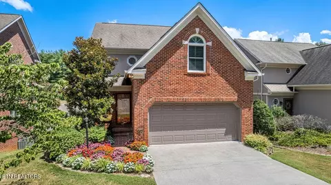 8528 Oxford Dr, Knoxville, TN 37922