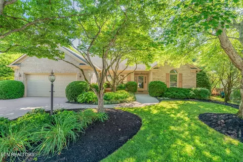 1904 Lakelet Ct, Knoxville, TN 37922