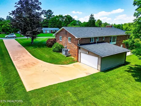 7212 Della Dr, Powell, TN 37849 photo 5
