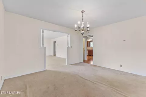 7212 Della Dr, Powell, TN 37849 photo 9