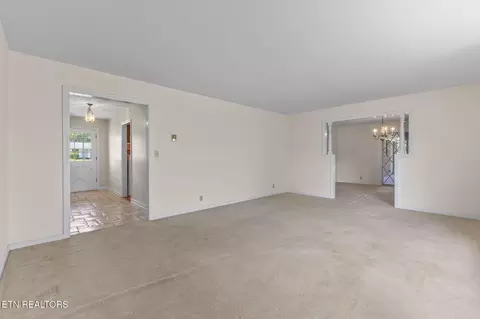 7212 Della Dr, Powell, TN 37849 photo 8