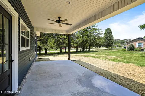 7245 Deville Way, Powell, TN 37849 photo 38