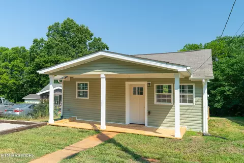 953 SW Valley Dr, Knoxville, TN 37920