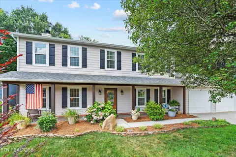 1136 Harbour Shore Dr, Knoxville, TN 37934