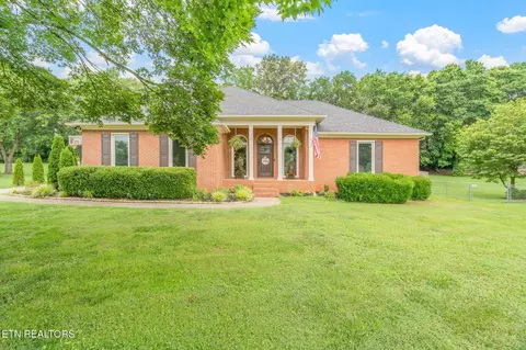 440 Dairy Ln, Lenoir City, TN 37772
