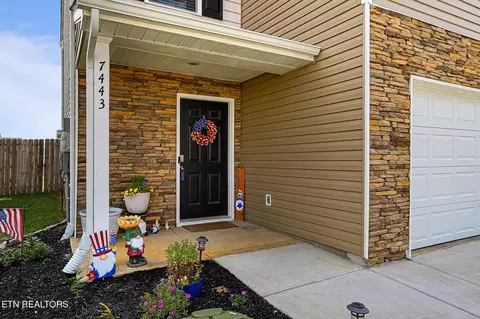 7443 Game Bird St, Corryton, TN 37721 photo 2