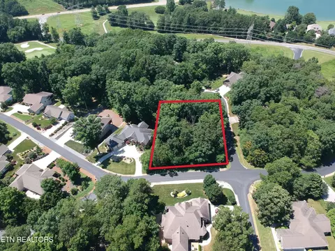 319 Tahlequah Dr, Loudon, TN 37774