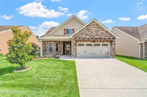 12084 Woodhollow Ln, Knoxville, TN 37932