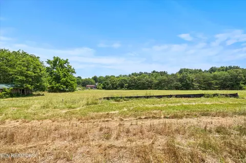 2872 Norcross Rd, Maryville, TN 37803