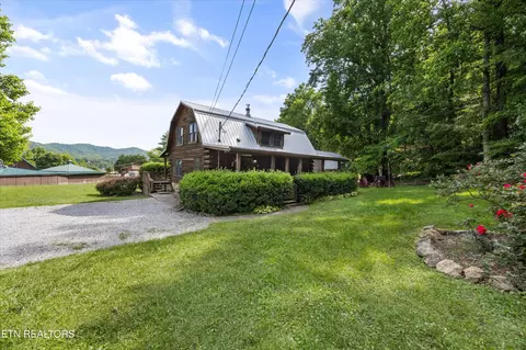 3509 Ginseng Way, Sevierville, TN 37862