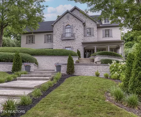 10216 Meadow Ridges Ln, Knoxville, TN 37922