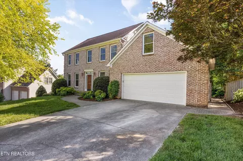 1509 Autumn Ridge Dr, Knoxville, TN 37922