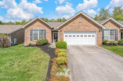 3241 Mountain Spring Way, Knoxville, TN 37917