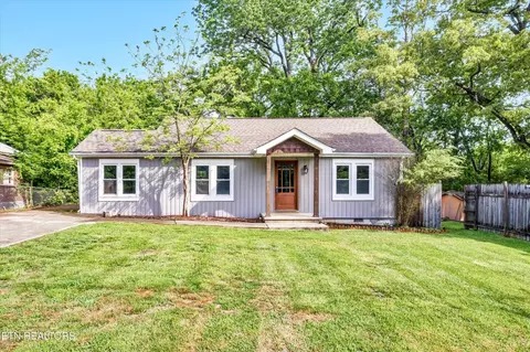 722 Southern Pkwy, Athens, TN 37303