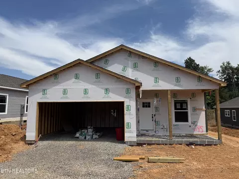 3724 Crimson Clover Ln, Knoxville, TN 37924