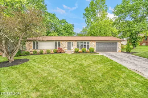 8429 Dresden Dr, Knoxville, TN 37923