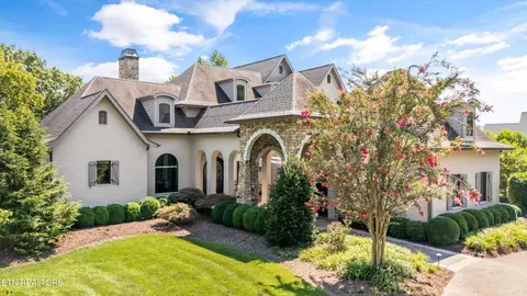 2403 Woodland Reserve Ln, Knoxville, TN 37919