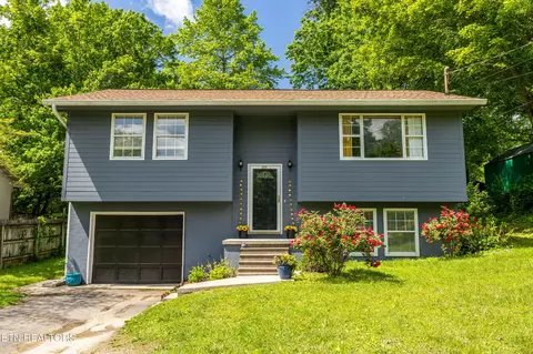 6531 Cedar Bend Rd, Knoxville, TN 37918