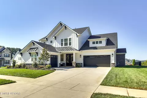 215 Reverence Run Ln, Knoxville, TN 37934