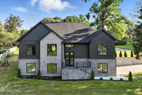 4224 Eiffel Ln, Knoxville, TN 37938