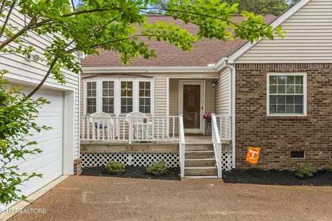 7403 Flagstone Dr, Ooltewah, TN 37363